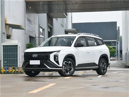 هل تصميم لوحة القيادة في سيارة سوناتا سيدان سهل الاستخدام؟